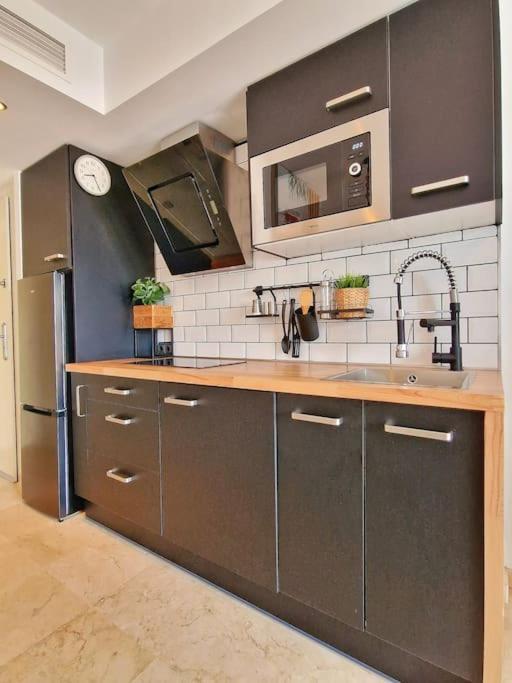 베날마데나코스타 Acogedor Piso Con Terraza Y Parking! 아파트 외부 사진